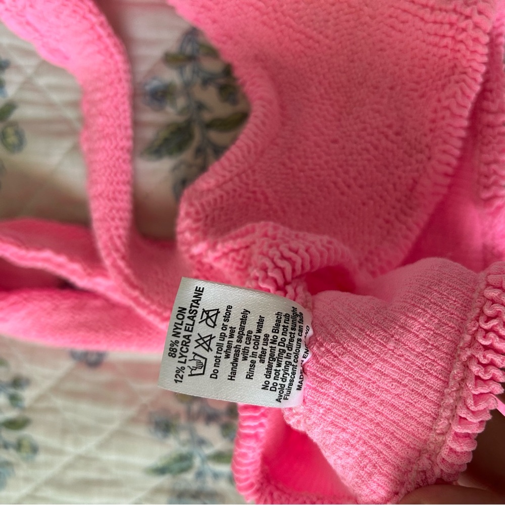 Hunza G Hot Pink Crinkle Bikini Top One Size - Picture 4 of 4